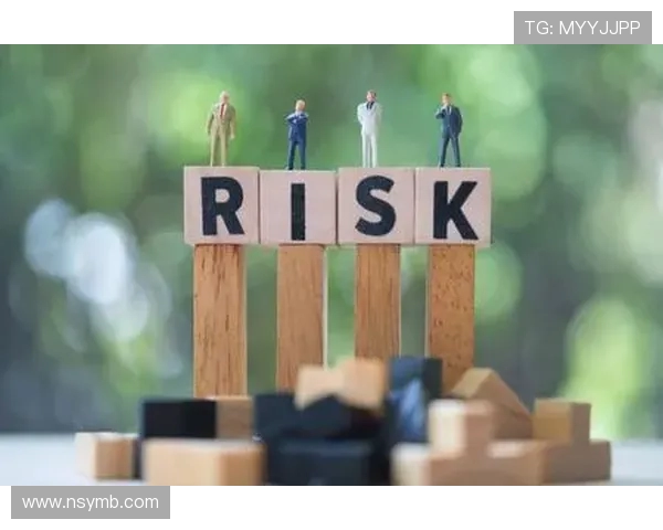 LNG在冠军杯中的团队协作分析与表现评估 LNG在冠军杯中的团队协作分析与表现评估