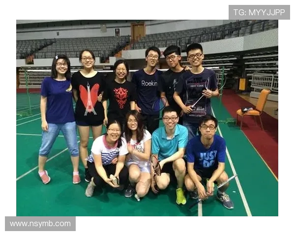 武汉羽毛球队与深圳羽毛球队赛后复盘团队协作的成功与不足分析